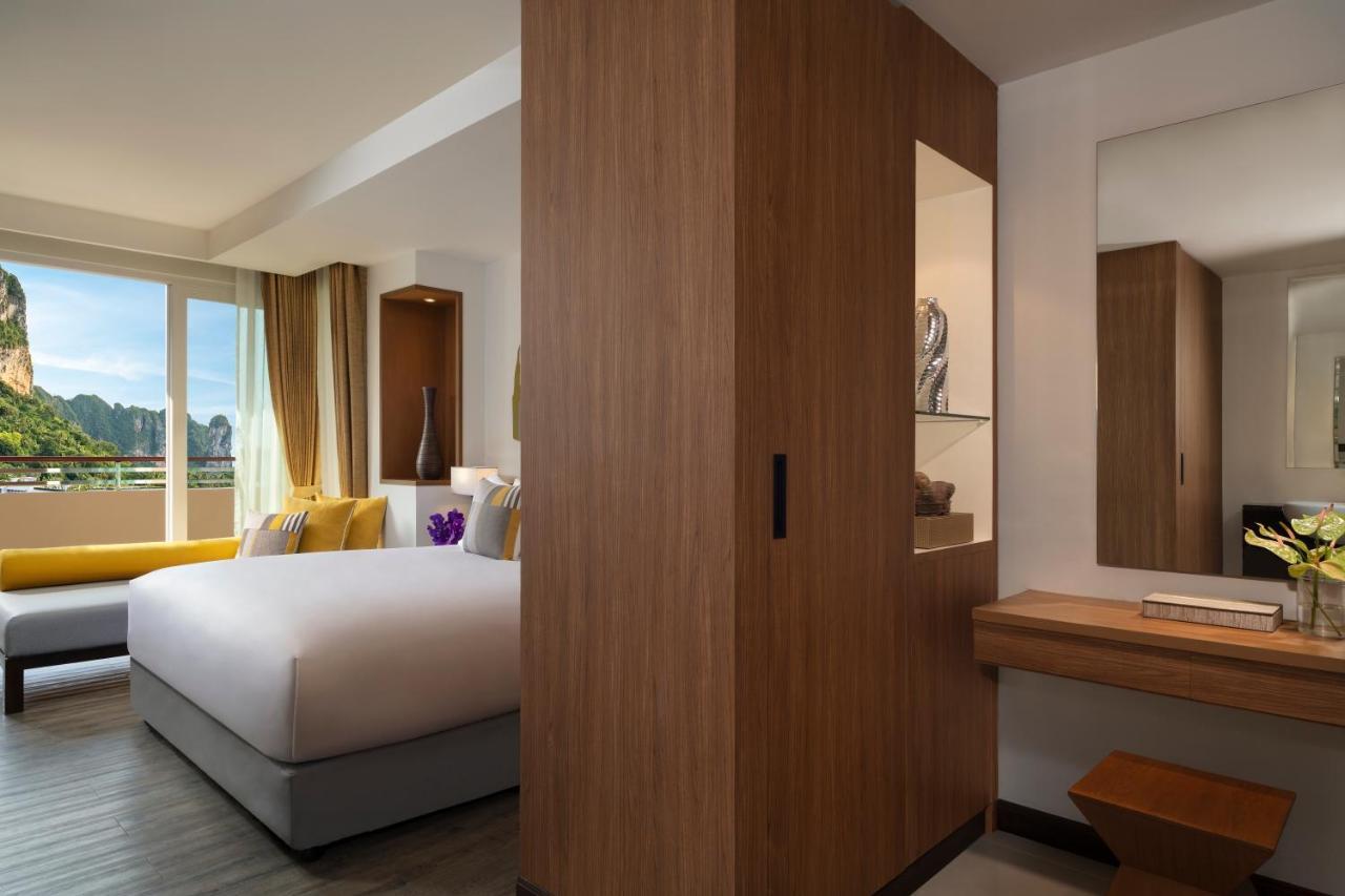 Avani Ao Nang Cliff Krabi Resort - SHA Extra Plus Exterior foto