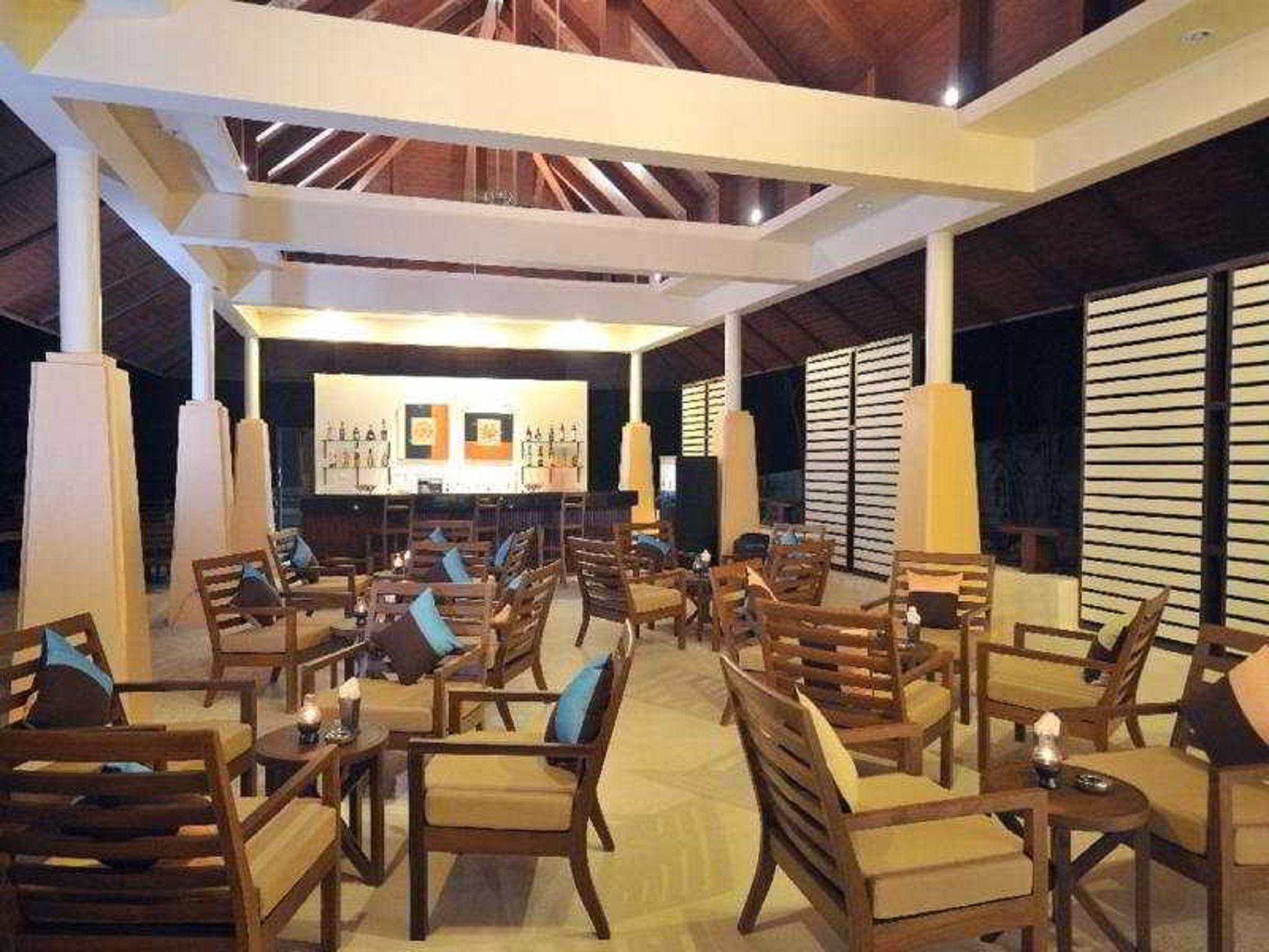 Avani Ao Nang Cliff Krabi Resort - SHA Extra Plus Exterior foto