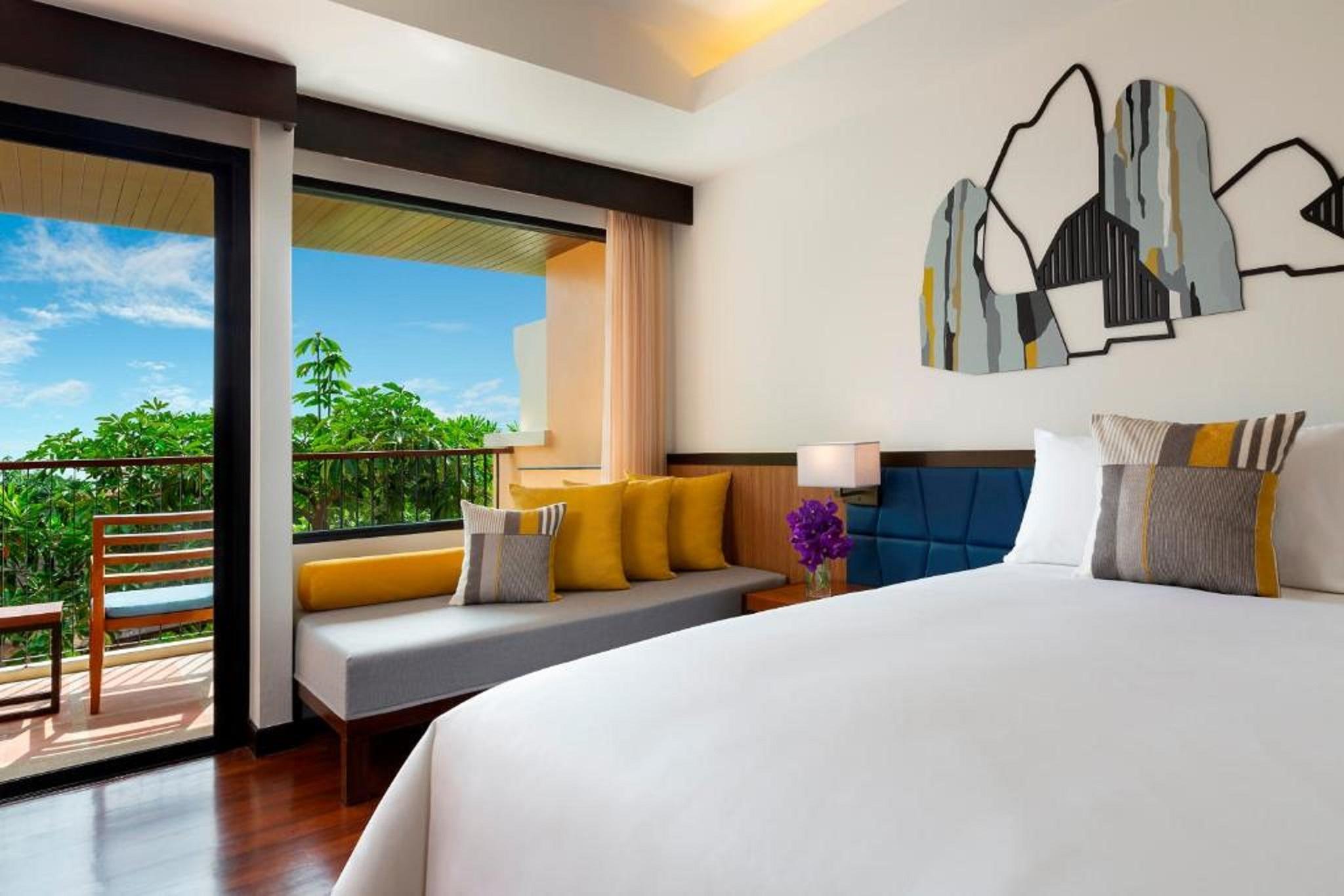 Avani Ao Nang Cliff Krabi Resort - SHA Extra Plus Exterior foto