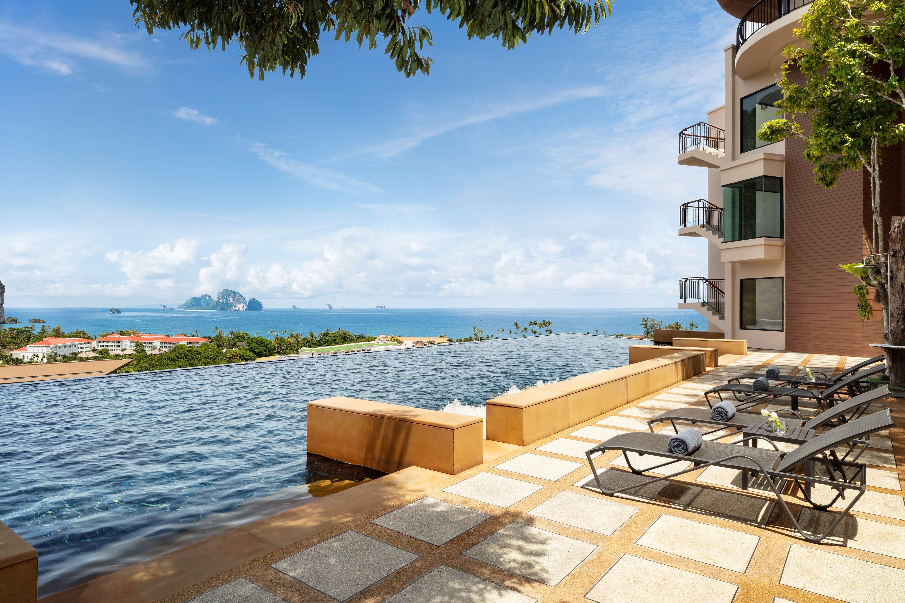 Avani Ao Nang Cliff Krabi Resort - SHA Extra Plus Exterior foto