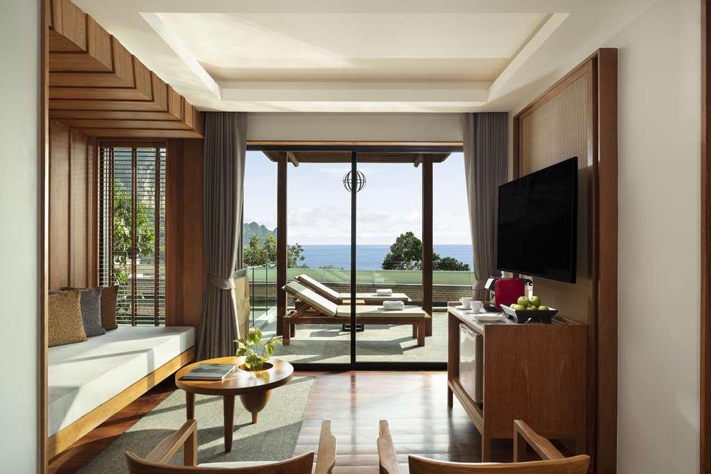 Avani Ao Nang Cliff Krabi Resort - SHA Extra Plus Zimmer foto