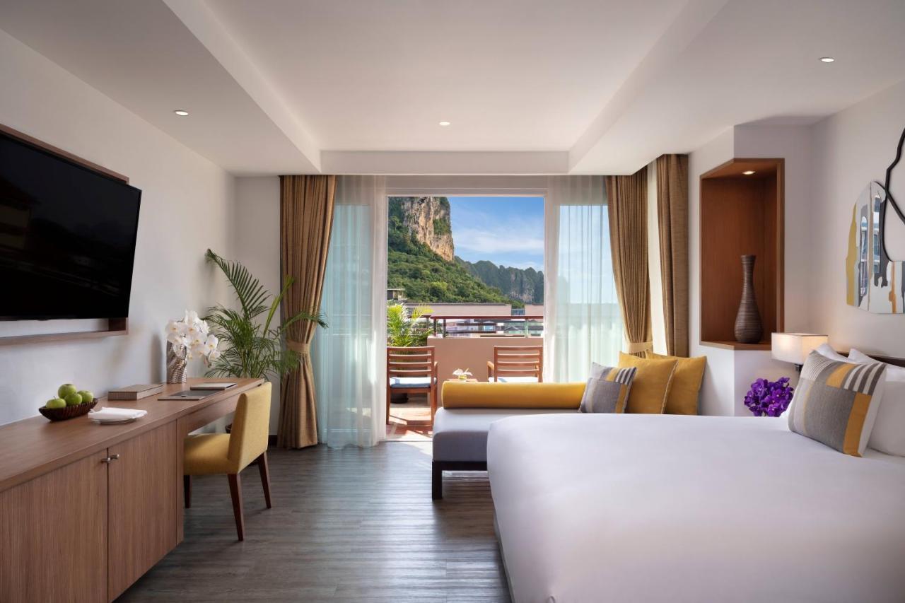 Avani Ao Nang Cliff Krabi Resort - SHA Extra Plus Exterior foto